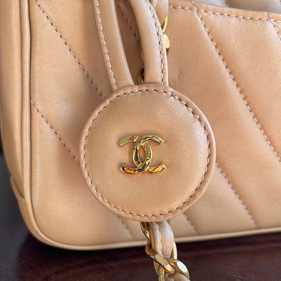 Authentic Chanel Chevron Camera Case GHW Bag - Picture 5 of 12